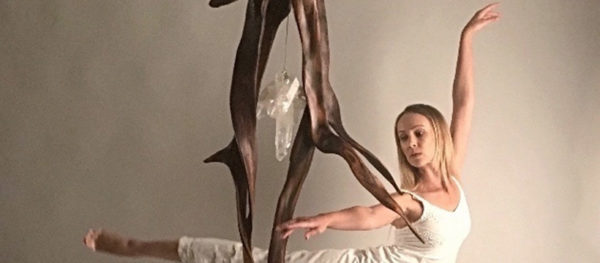 When lovers dance with dancer by Dorit Schwartz